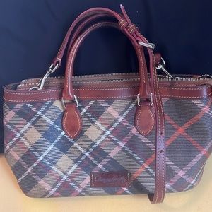 Dooney & Bourke purse